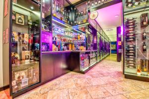 SecretJaco - Luxury Beach Front Penthouse with Pool & Jacuzzi