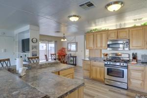 Riverfront Bullhead City House with Balcony!