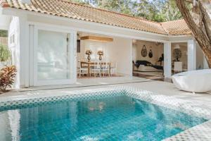 Casa Blanca Conforto Neoclásico, BúziosRJ