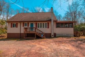 Cheerful Chalet - Fireplace, BBQ, Firepit& Hottub