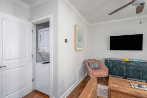 Liberty Carriage - Downtown, Parking