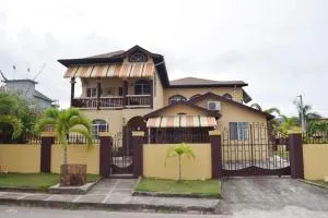 Rhyne Park Inn - Montego Bay