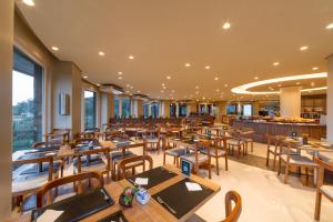 Laghetto Resort Golden Oficial