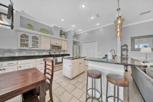 Destiny Casa - PRIVATE HEATED POOL and RESORT AMENITIES