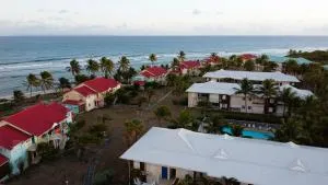 Crystal Beach Ti Trésor Appartement bord de mer - Sèze