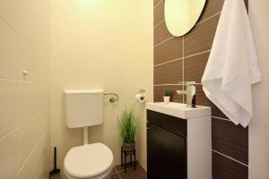 Apartment Holiday Home TiA