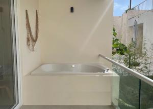 Nido De Tortuga Akumal With Beach Access And Private Jacuzzi
