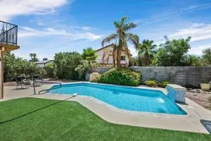 Oh My gosh! Look at this one! - Spring Valley