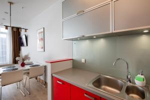 Central House Riverside Studio