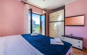 Apartments with parking space Ugljan - 21848