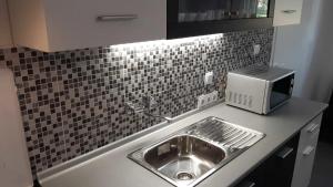 Apartments with a parking space , Krk - 21701