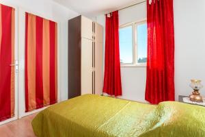 Apartments by the sea Seget Vranjica, Trogir - 1038