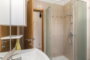 Apartments with parking space Porec - 2216