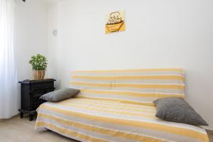 Apartments by the sea Silo, Krk - 18703