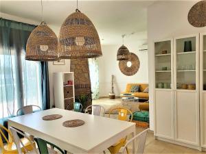 Casa excepcional en Roses: piscina, amarre, terraza y jardín para disfrutar del sol y relax - ES-258-64