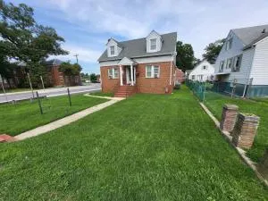 Enchanting 4-bedroom home close to BWI airport. - 林夕昆高地