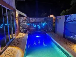 Tamara Private Pool - Kampong Juara