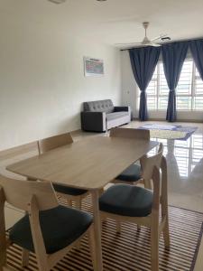 ABSYAR HOMESTAY SELASIH
