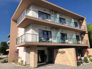 Vila Navona - 多亚马伊