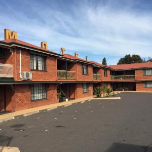 Poets Recall Motel