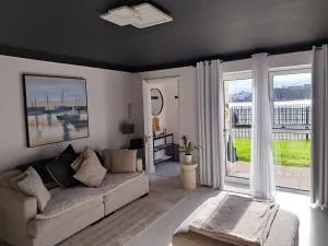 SeaView Apartment Suite - Midleton