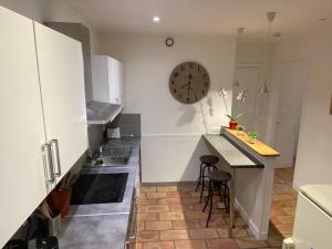 Nice Grand appartement face jardin