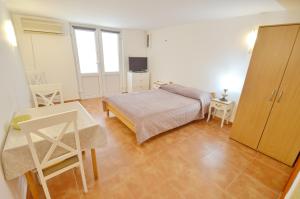 Studio room in Apartments Dubravcevic