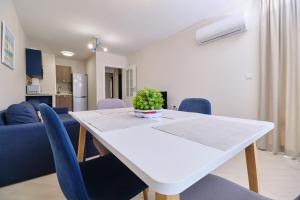 Cozy 1-bed Apartment