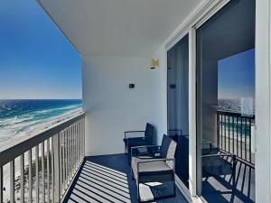 Pelican Beach #1403