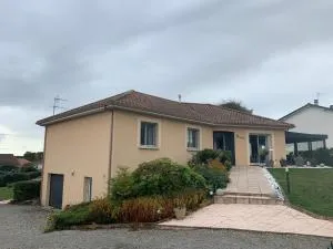 UNE AGREABLE CHAMBRE INDEPENDANTE - Fressignac