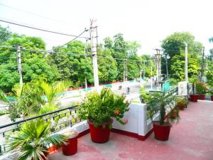 Ankhis Villa with Parking