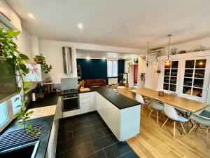 Maison Rémoise tout confort avec garage et jacuzzi