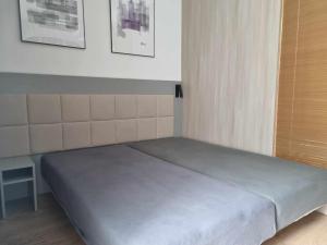 Aparthotel in Warsaw very close to the city center, free underground parking, WiFi, air conditioning, balcony