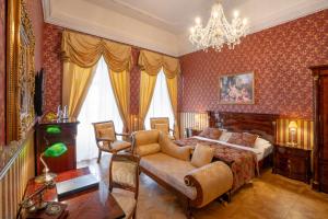 Deluxe Double Room room in Castle Hotel Galicia Nueva Halič