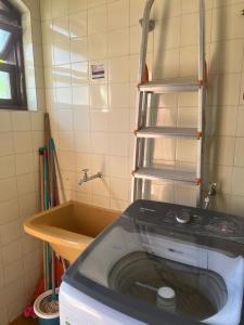 CASA NA PRAIA DO LÁZARO