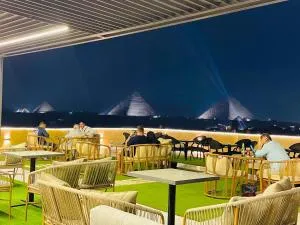 Golden mask pyramids inn - Qaryat at Ta‘mīr as Siyāḩīyah