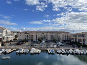Studio cabine avec parking à 600m des plages à Sète - FR-1-338-162