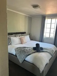 Plush 2 bedroom apartment Kingston - Campbell