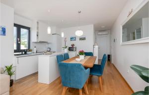 Awesome Apartment In Makarska With Wifi