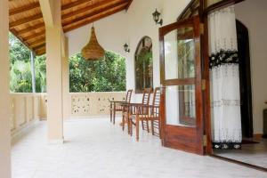 Nethmi Villa