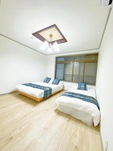 無料駐車場有車種制限有!USjまで近く!空庭温泉徒歩圏海遊館!最大7名