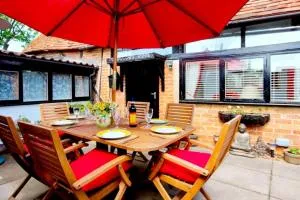 The Barn Delightful secluded Cottage in Heart Old Amersham - تشالفونت سانت جيلز