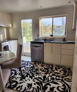 Sturgeon Getaway on Henty