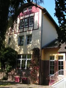 Kleines Apartment in Mönchengladbach-Neuwerk - Kapelle
