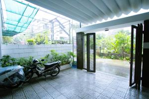 Căn nhà có 5 phòng ngủ, đậu nhiều ô tô - Kenpj House