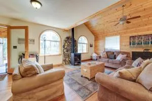 Rustic Truckee Cabin Retreat with Community Pool! - Prosser Lake Heights