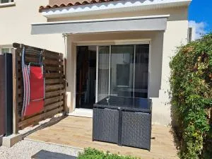 Charmant studio avec mezzanine et terrasse - 旺达尔格