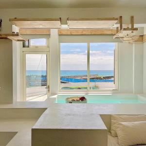 Phòng 4 Người Nhìn Ra Biển (Quadruple Room with Sea View)