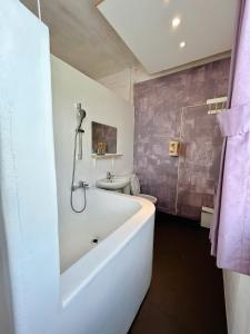 Phòng Standard giường đôi (Standard Double Room)