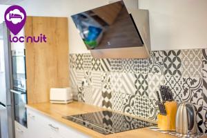 B&B / Chambres d'hotes Loc'Nuit - Chambres Tout Confort - Hyper Centre AGEN : Chambre Double avec Salle de Bains Privative